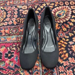 Donald J. Pliner Women's Black Shoes